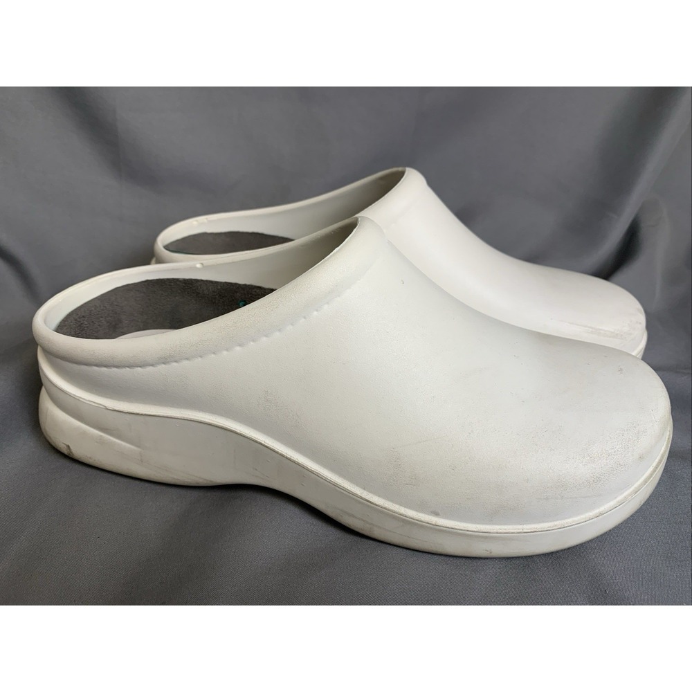 Klogs Clogs Womens Size 8 White Slip‎ Resistant Non Marking Slip On Work Shoes